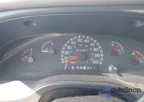 2001 Ford E-350 Super Duty Xl/Xlt z USA, uszkodzony, nr VIN 1FBSS31L01HB65101